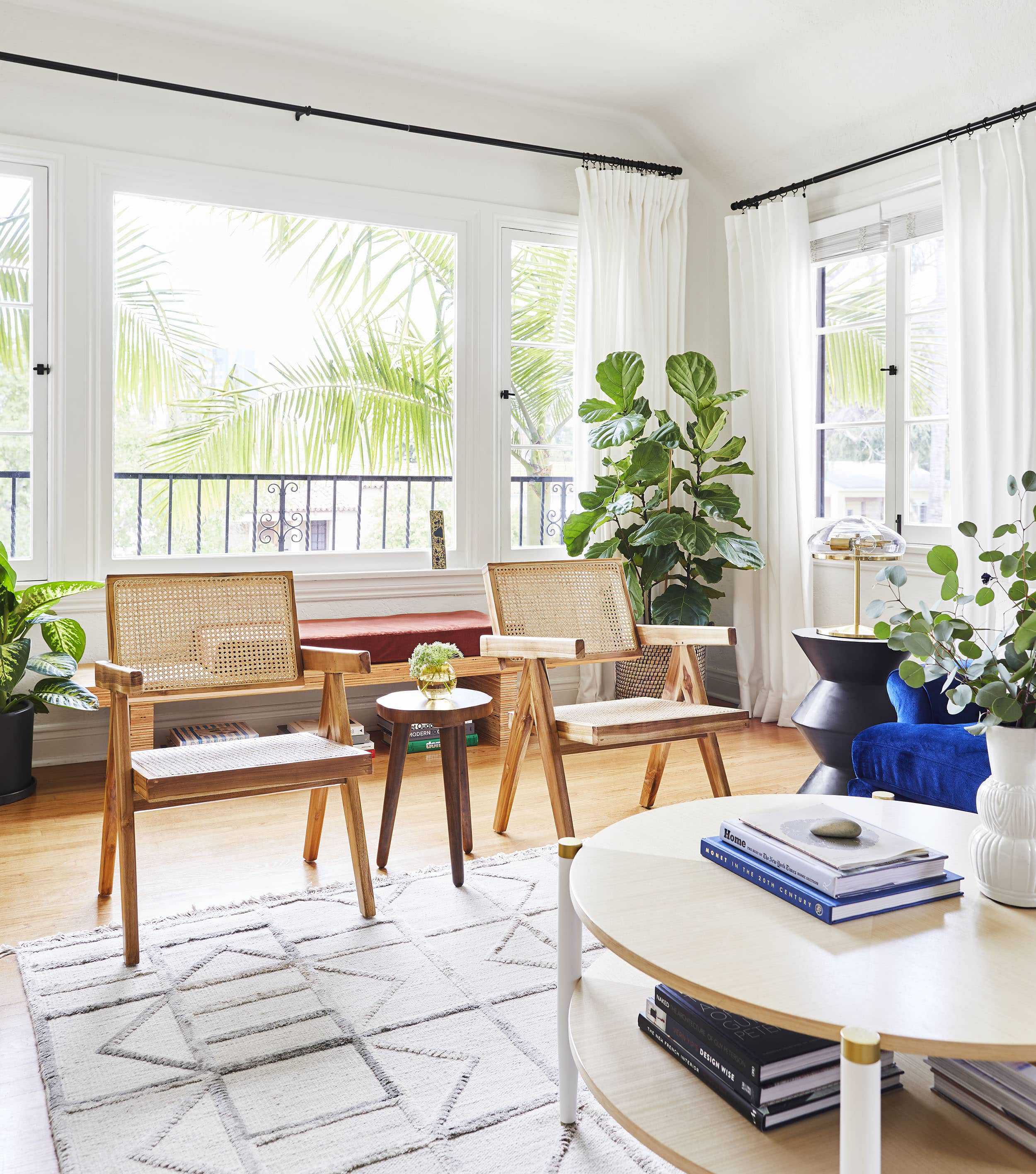 Arlyn Hernandez Makeover Takeover Living Room Ehd1