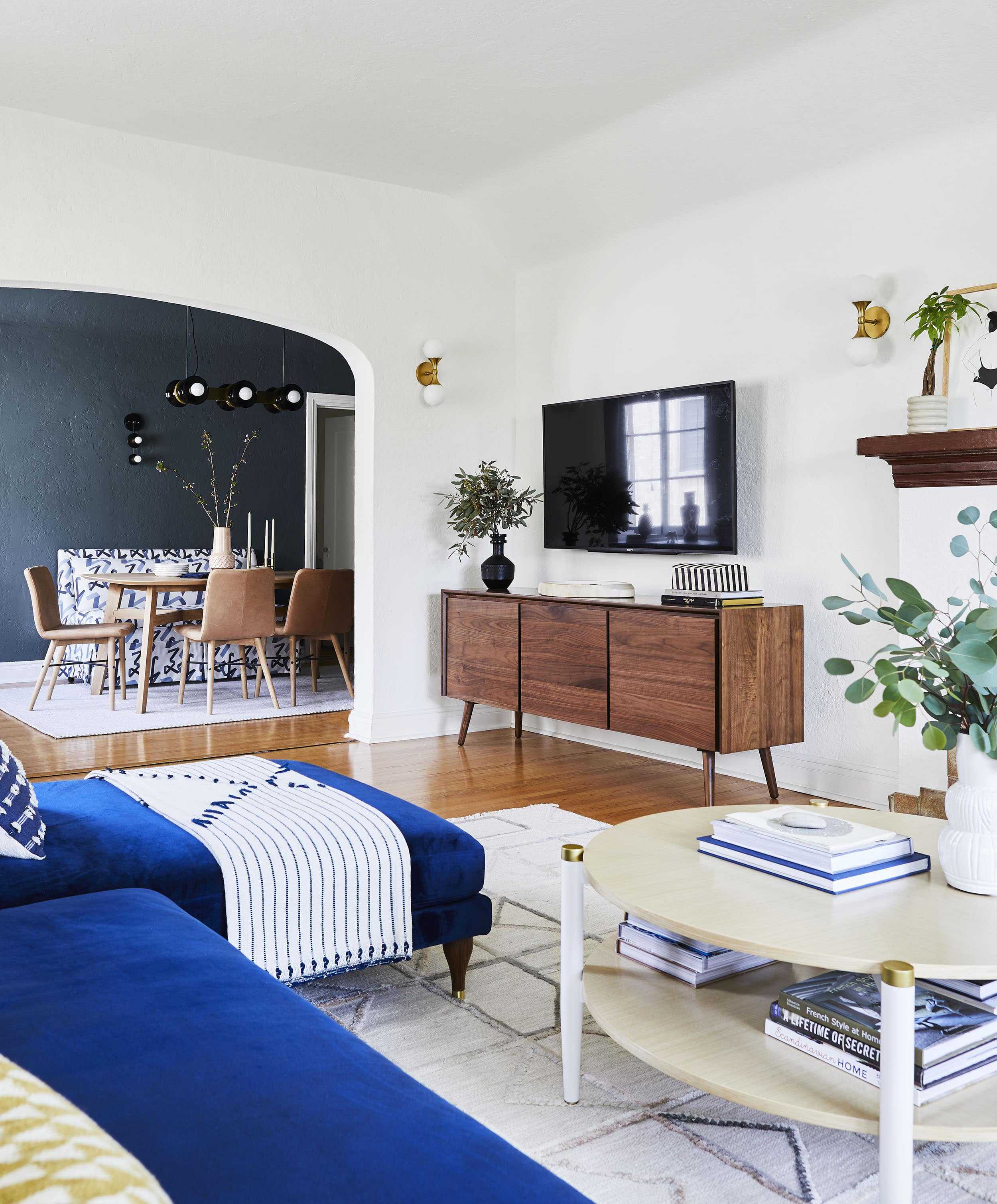 Arlyn Hernandez Makeover Takeover Living Room Ehd14