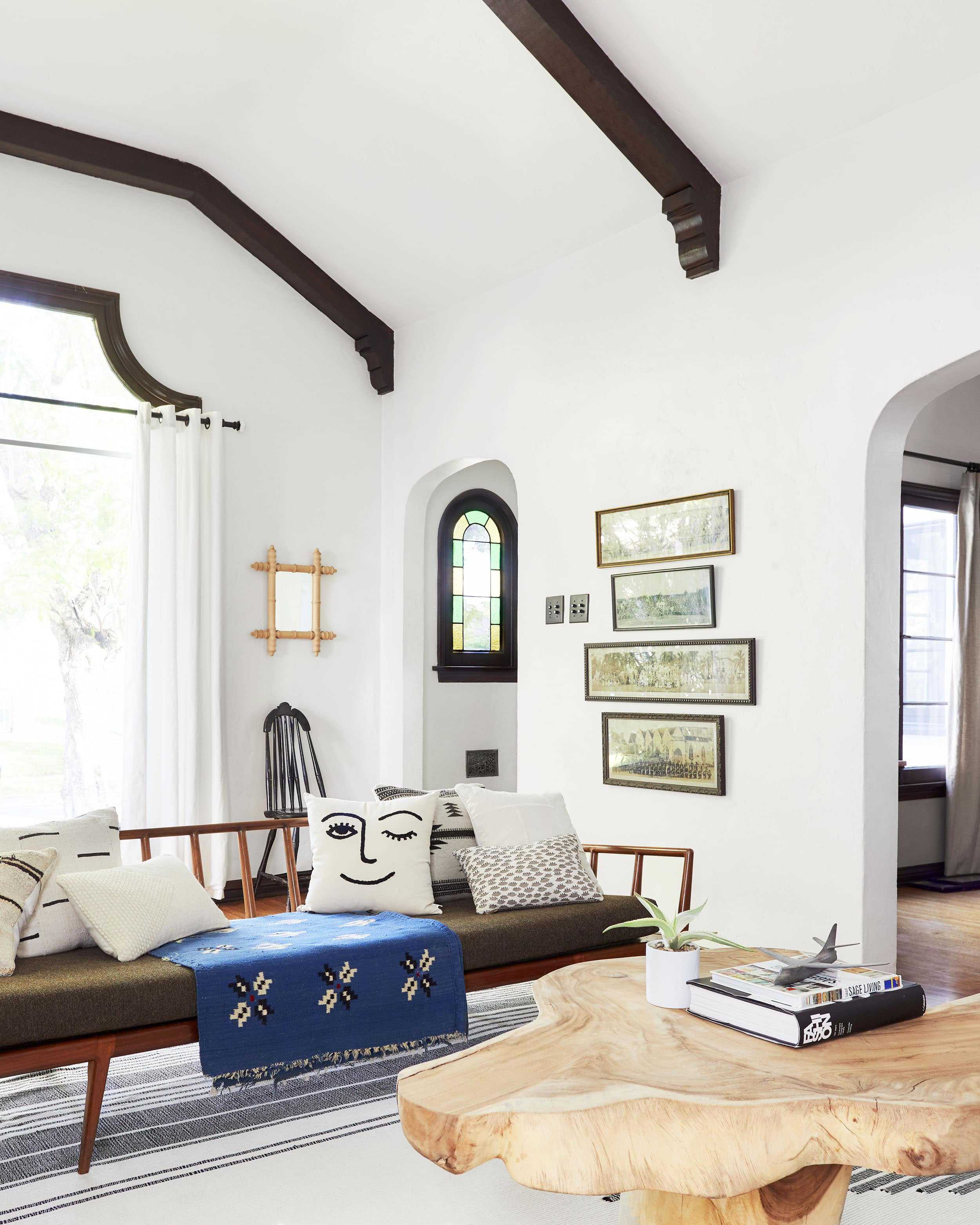 vintage living room